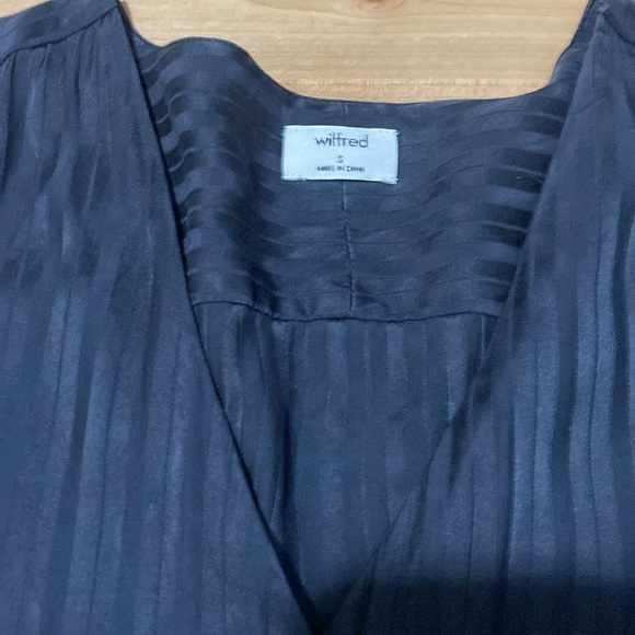 Chic Wilfred Silk Blend Charcoal Black Tunic Button-Up Blouse - Picture 6 of 12